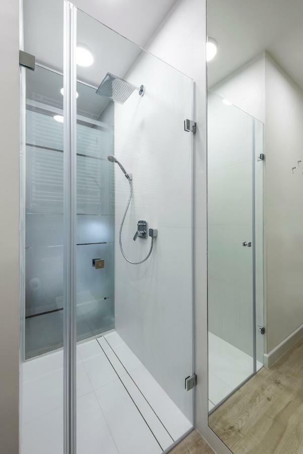 Apartament Luxury Miedzyborska 8B ワルシャワ エクステリア 写真
